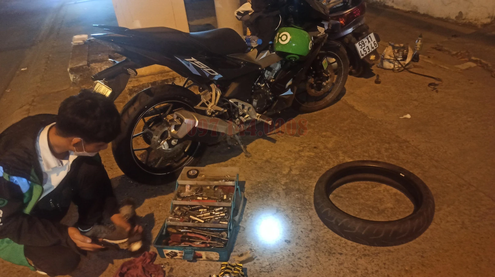 Cứu hộ xe máy Cầu Giấy